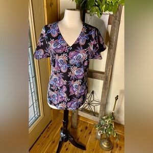 🌟Vera Bradley Paisley Print Scrub Top🌟